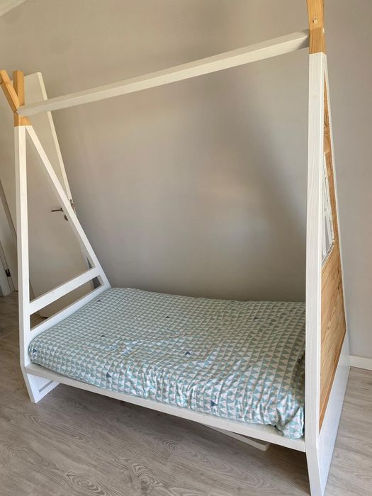 Cama Montessori  sem colchão