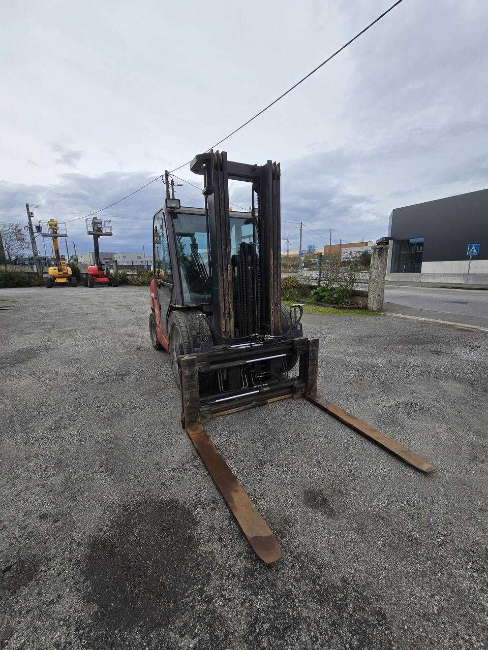 Empilhador Manitou MSI35 - Todo Terreno