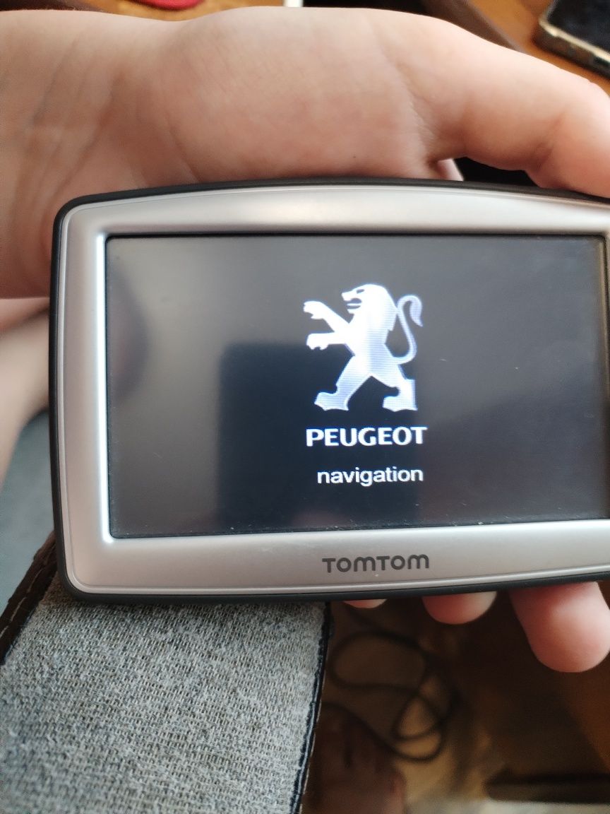 Відеореєстратор garmin i tomton
