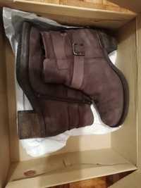 Botas castanhas Rockland 40