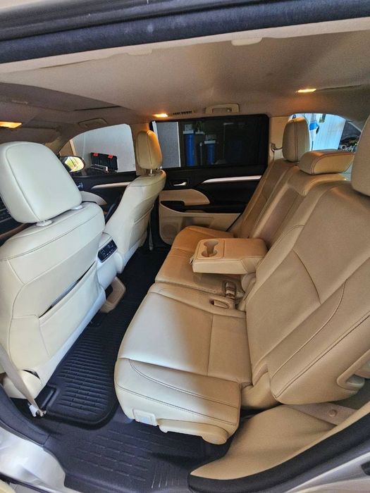 Toyota Highlander 2016