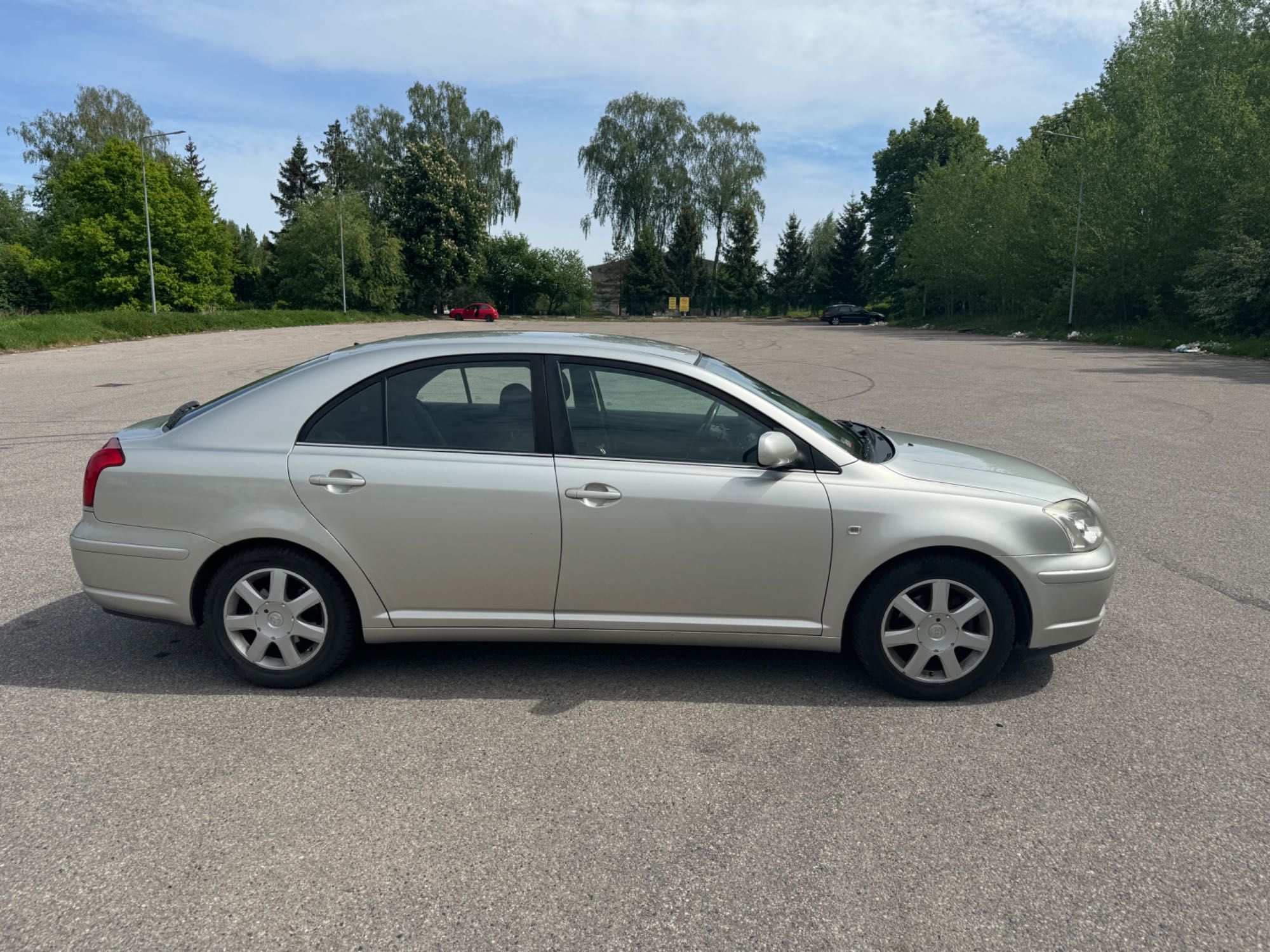 Toyota Avensis T25