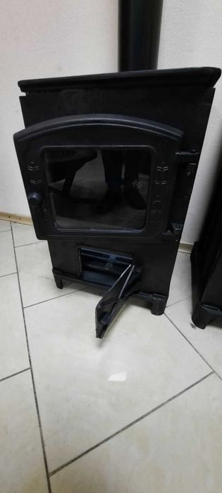 Буржуйка чугунная со стеклом 8 кВт печь-камин