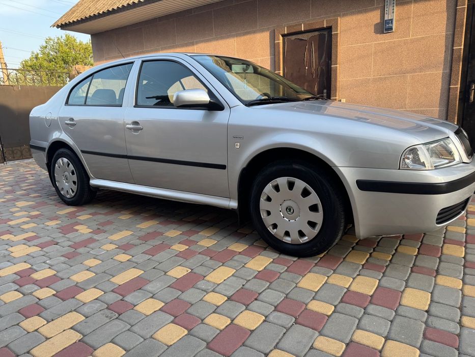 Продам SKODA OKTAVIA 1.6mpi