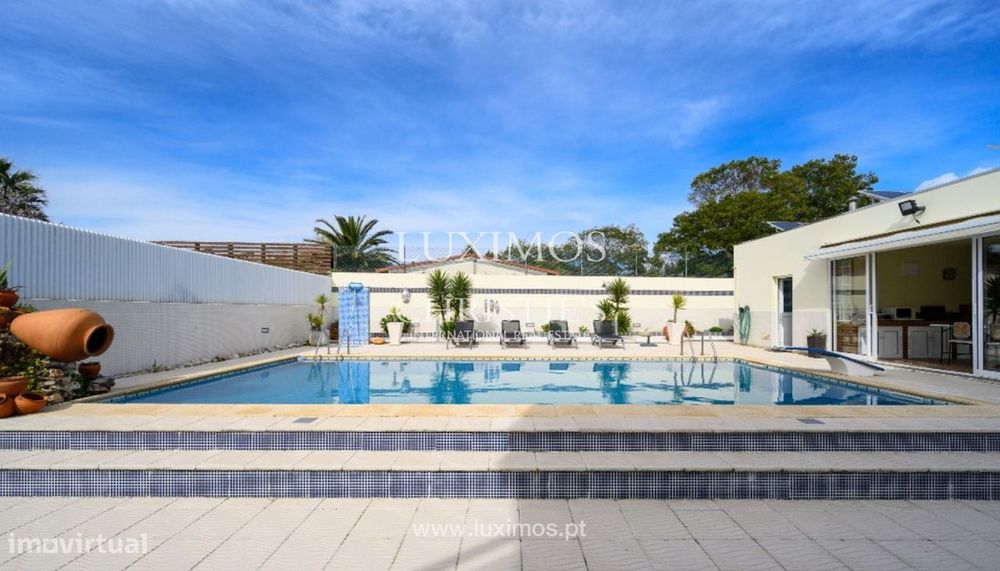 Moradia V3 com jardim e piscina no Furadouro