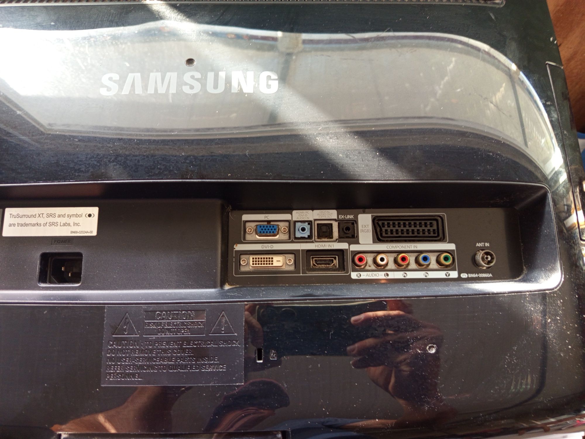 TVs/DVD/monitores vários aparelhos