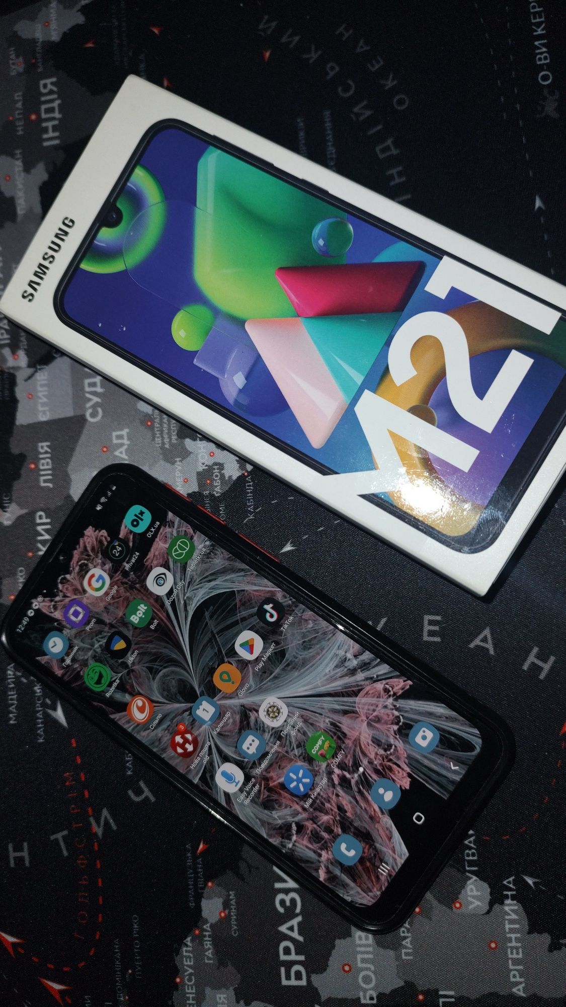 Смартфон Samsung M21
