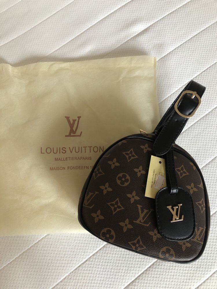 Torebka mała elegancka cannes brązowa w stylu loui vuitton z paskiem