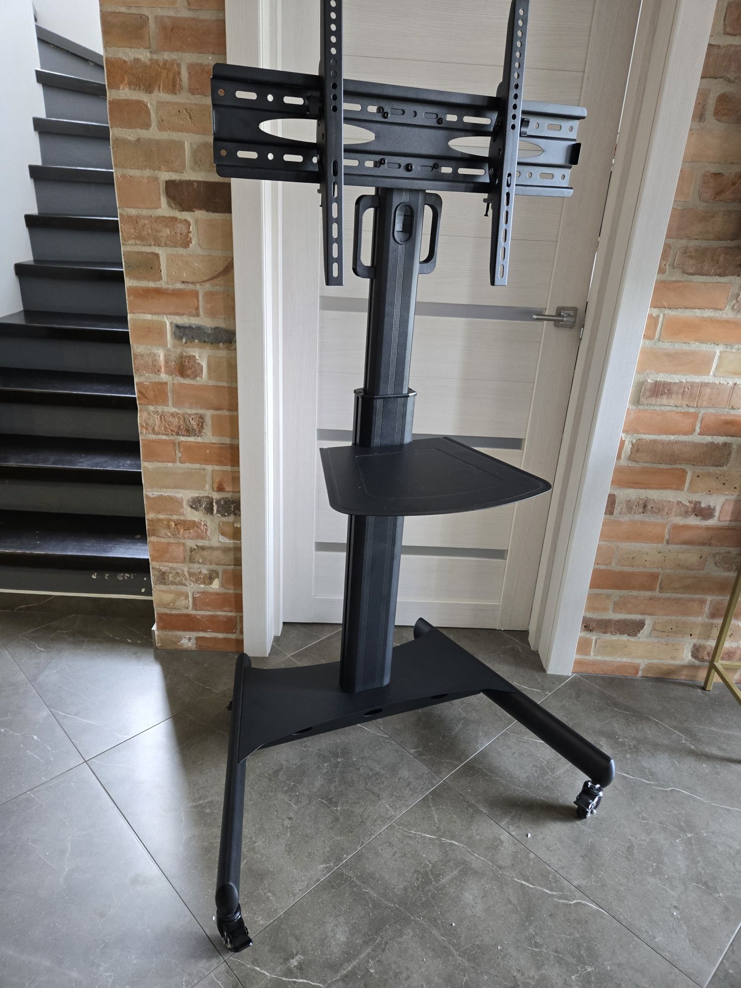 Подставка кронштейн под ТВ HiSmart 32"-65" (HS081171)