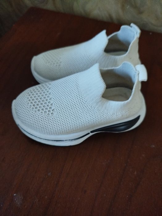 Кросівки 24 розмір