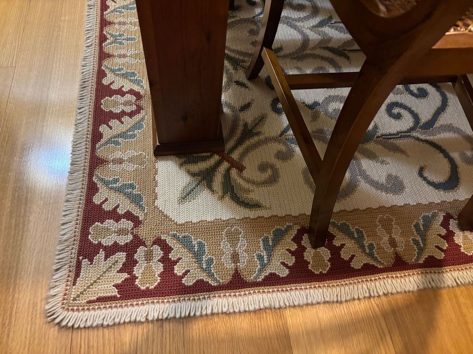 1 Tapete de Arraiolos 1,40x1,90