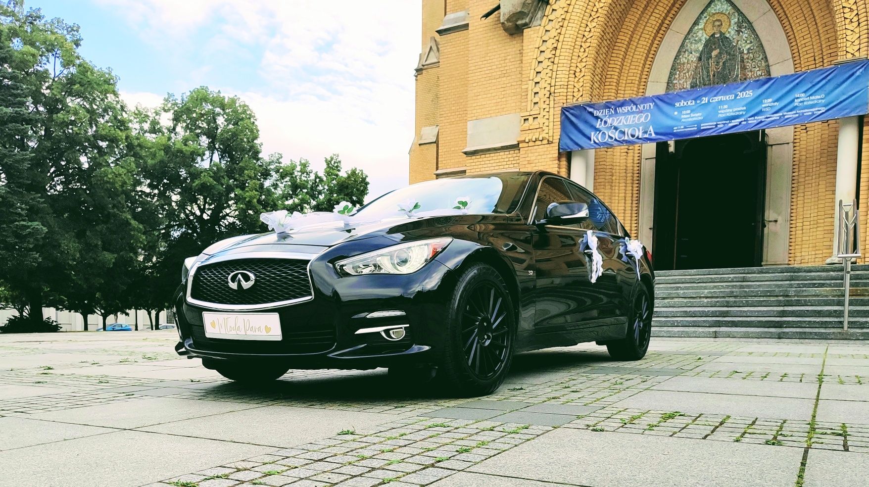 Auto do Ślubu Infiniti q50 3.7