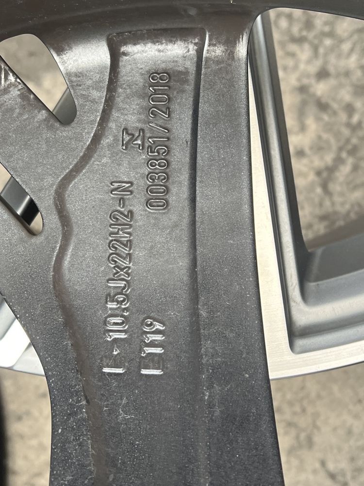 Oryginalne felgi aluminiowe do Audi A6 RS 22 cale