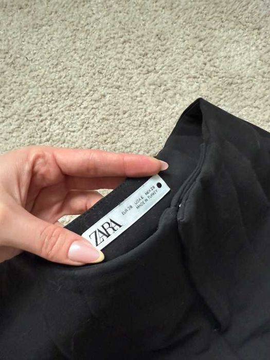 Zara czarne garniturowe