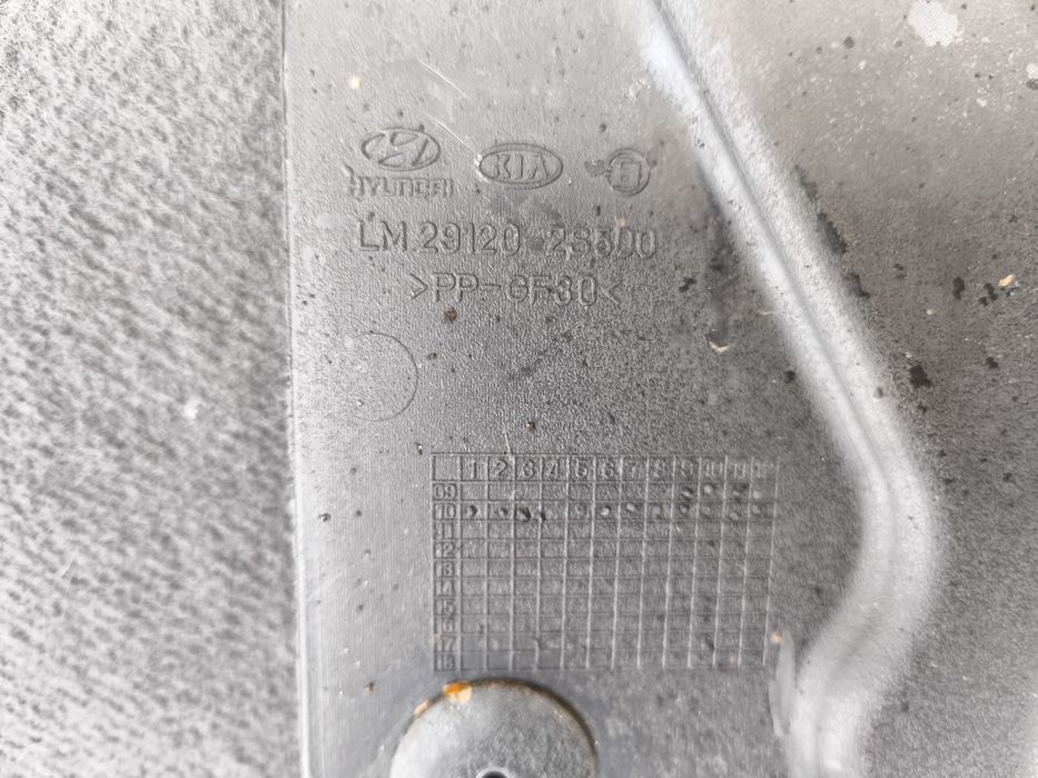 HYUNDAI IX35 KIA Sportage III Osłona Podwozia Prawy Przód Orginał F-va