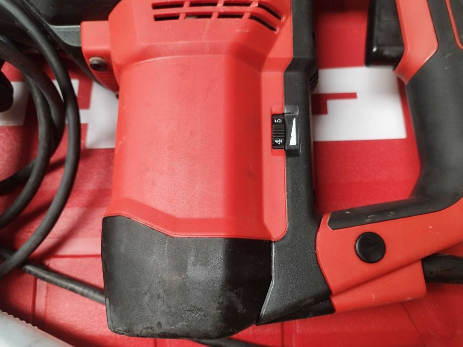 Młoto wiertarka udarową SDS Max sieciowe Einhell TE-RH 40 3F 1050