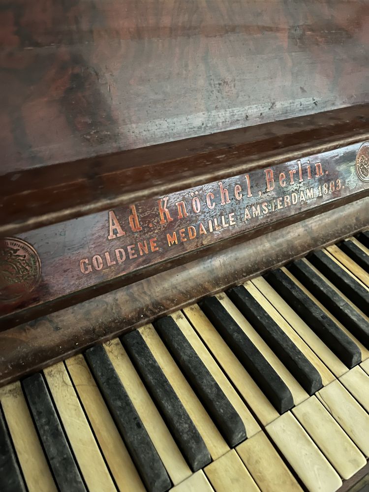 Пианино немецкое антикварное