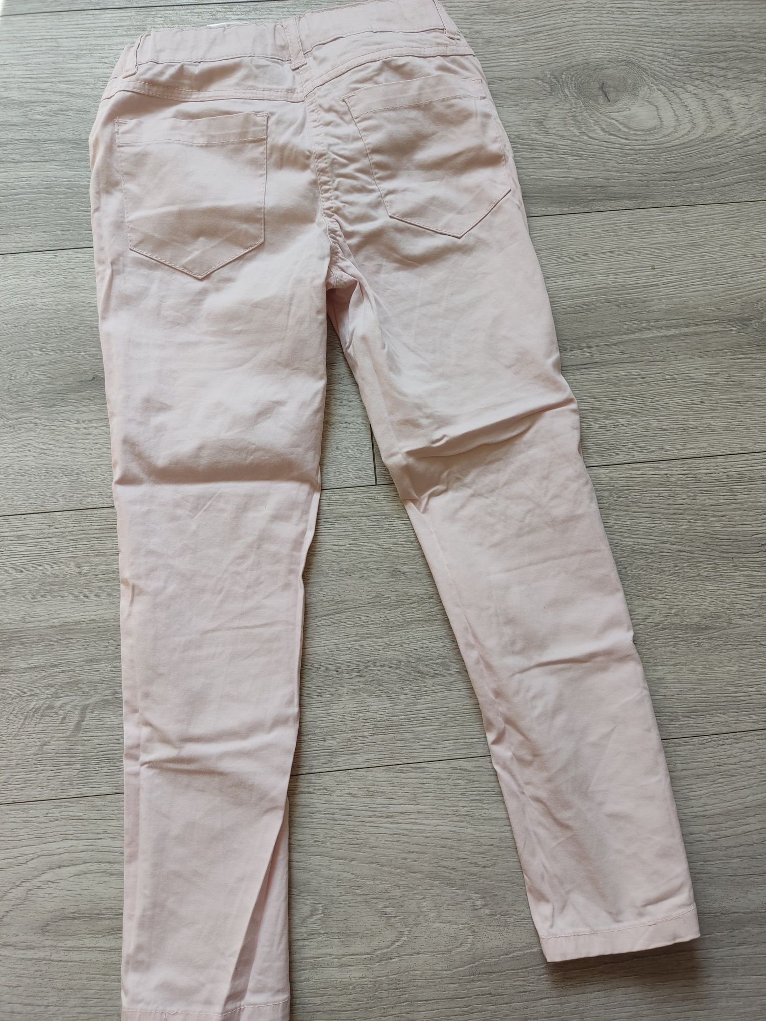 Nowe różowe spodnie 116