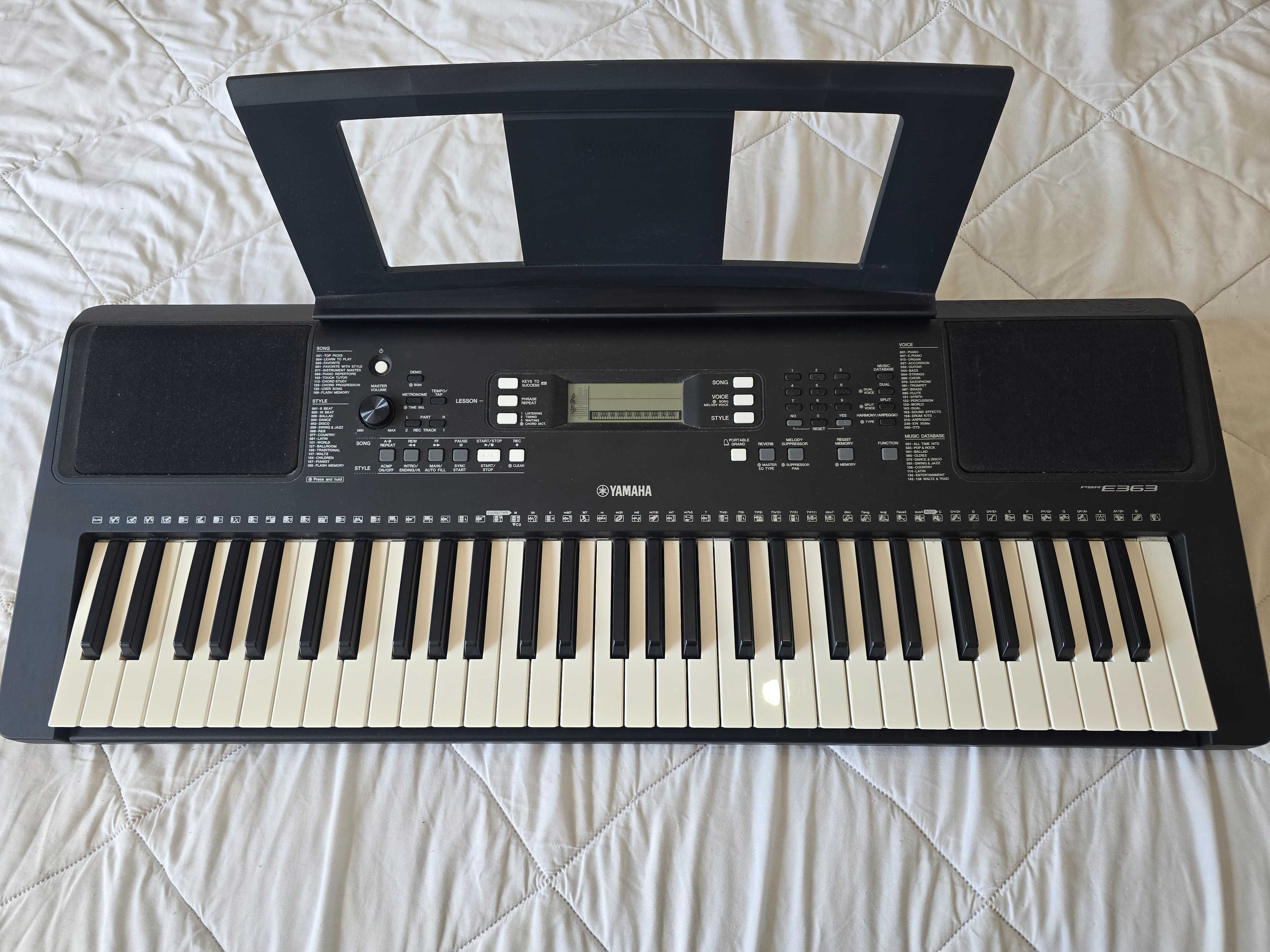 Piano elétrico yamaha