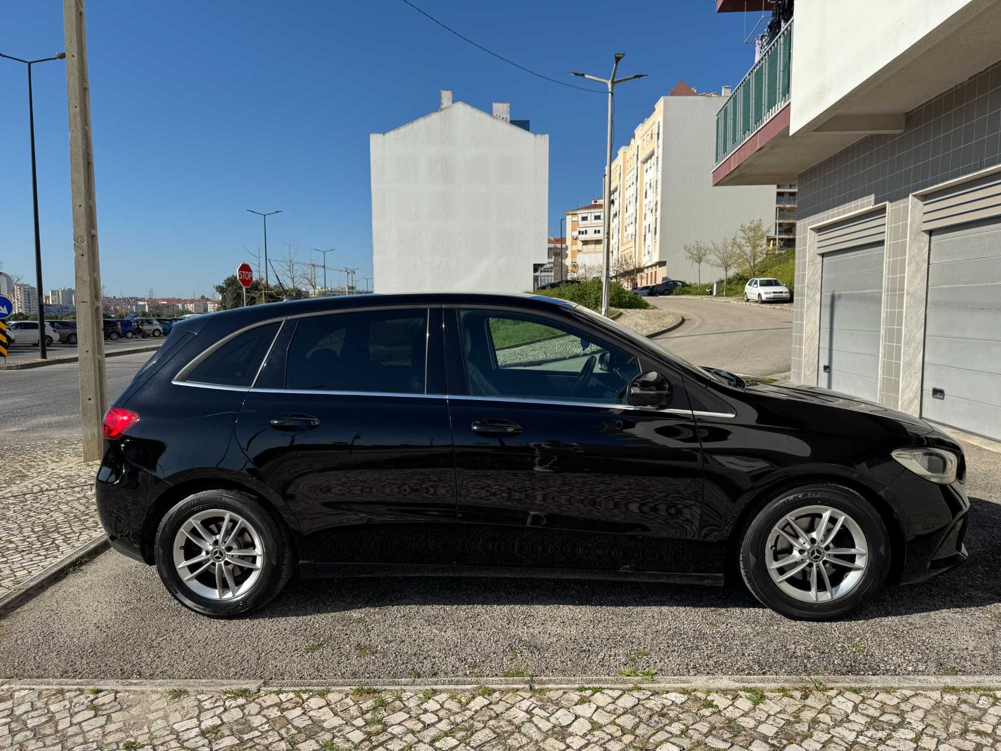 Mercedes-Benz B180 W247 automática