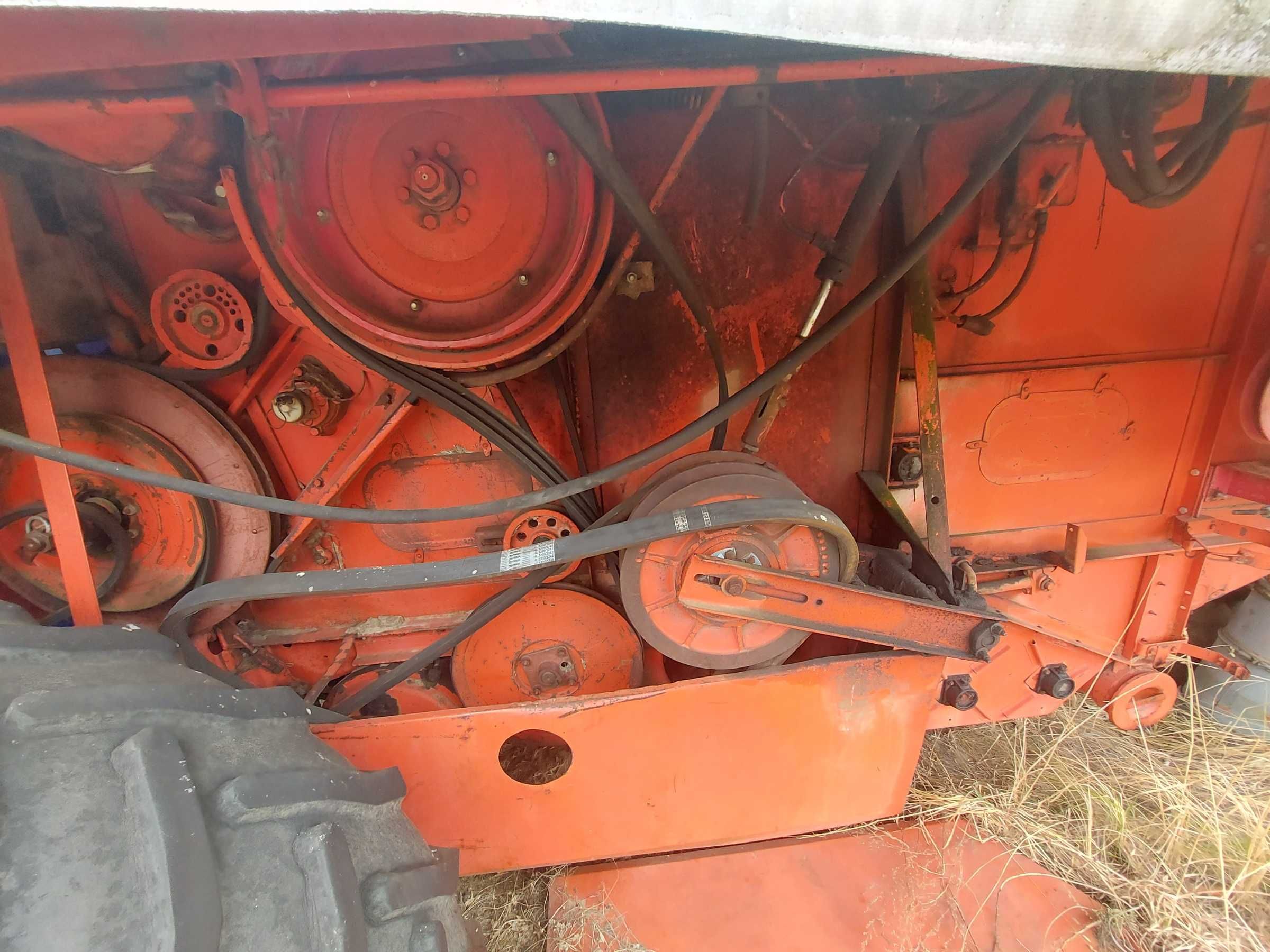 BIZON Z056, sieczkarnia