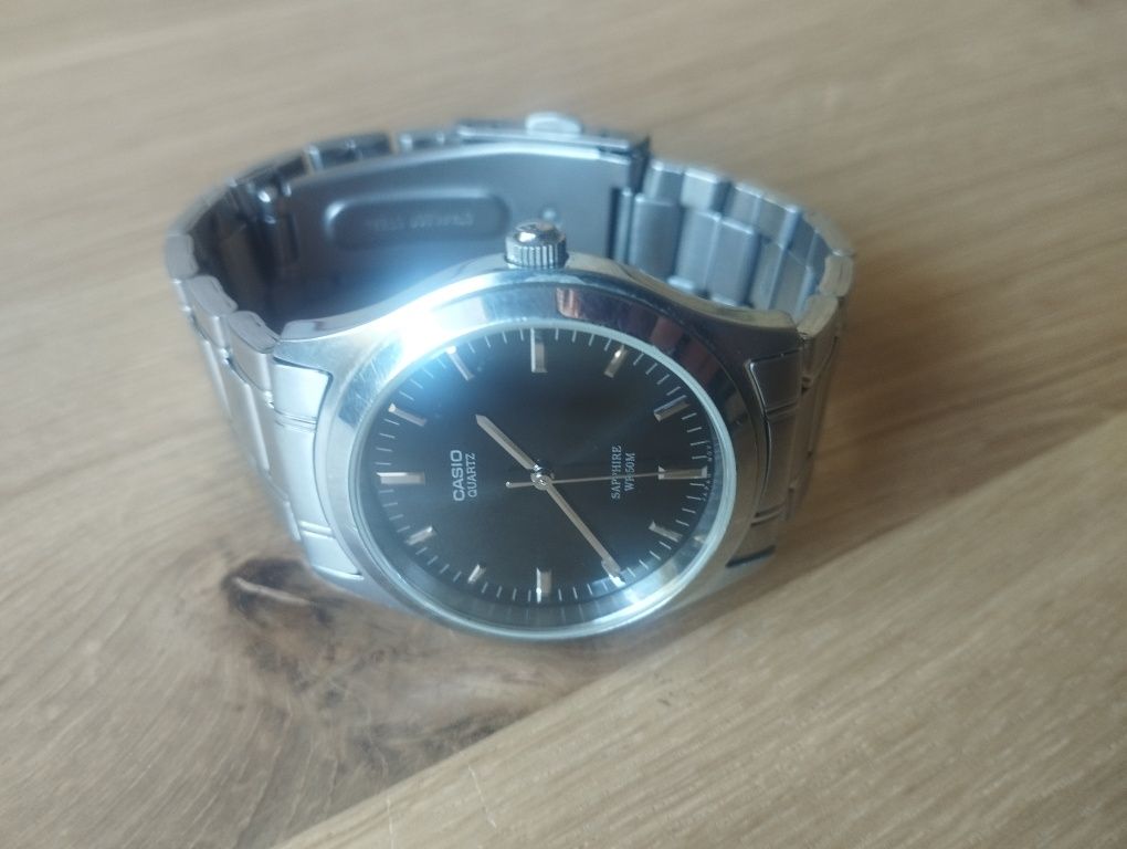 Zegarek męski Casio quartz wr 50m