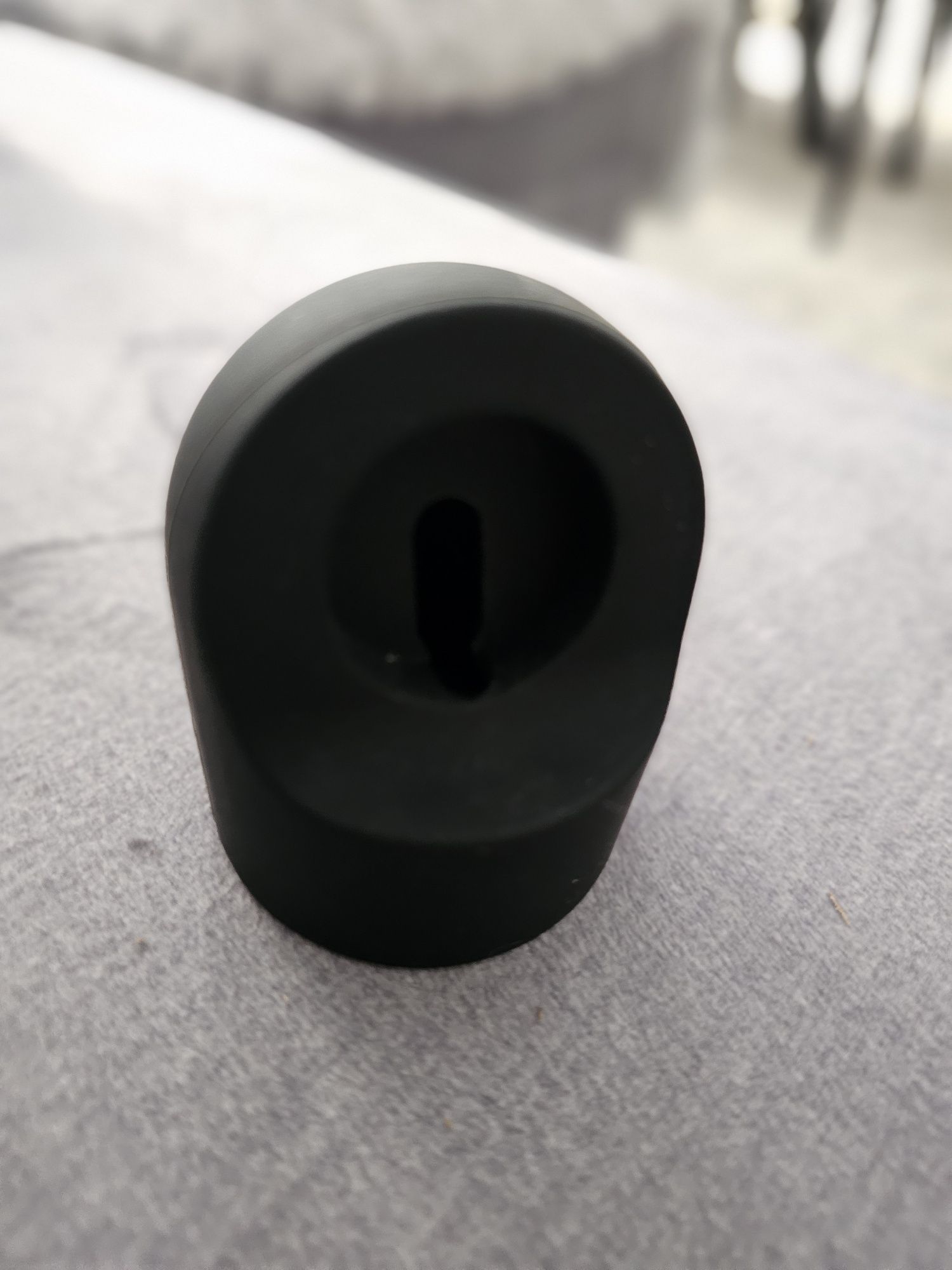 Stojak na ładowarkę do smartwatch