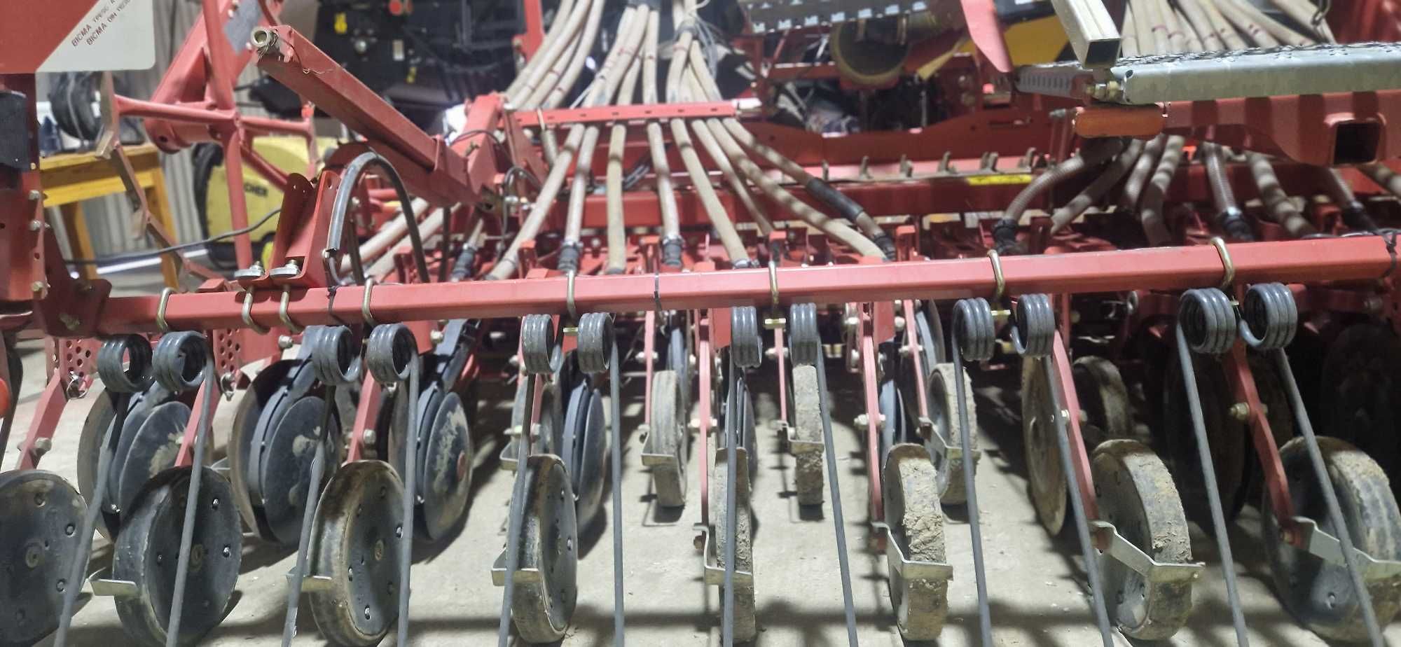 Agregat uprawowo siewny Kverneland Accord 3m