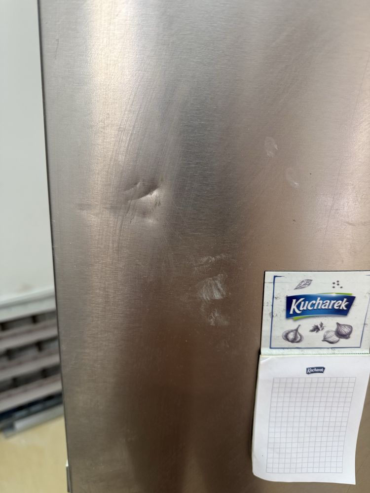 Lodówka Hisense 1200