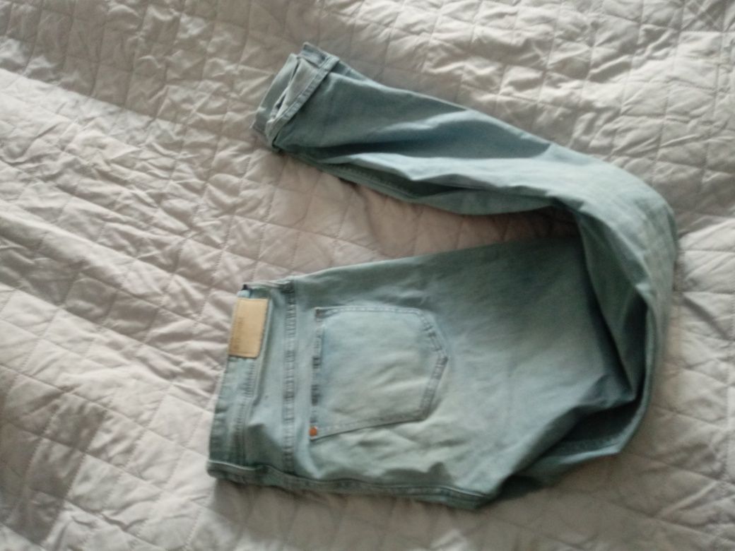 Spodnie skinny, cygaretki jeansy s/m