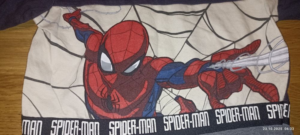 T-shirt z długim rękawem rozmiar 104 Spiderman cool club