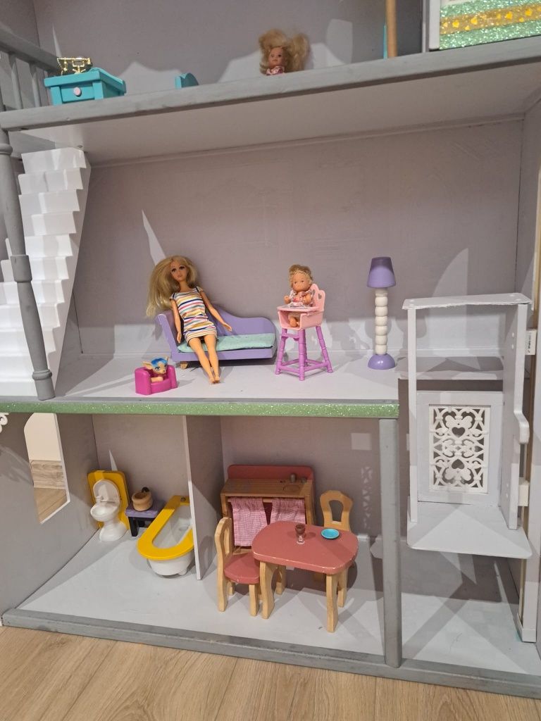 Duży domek dla lalek Barbie