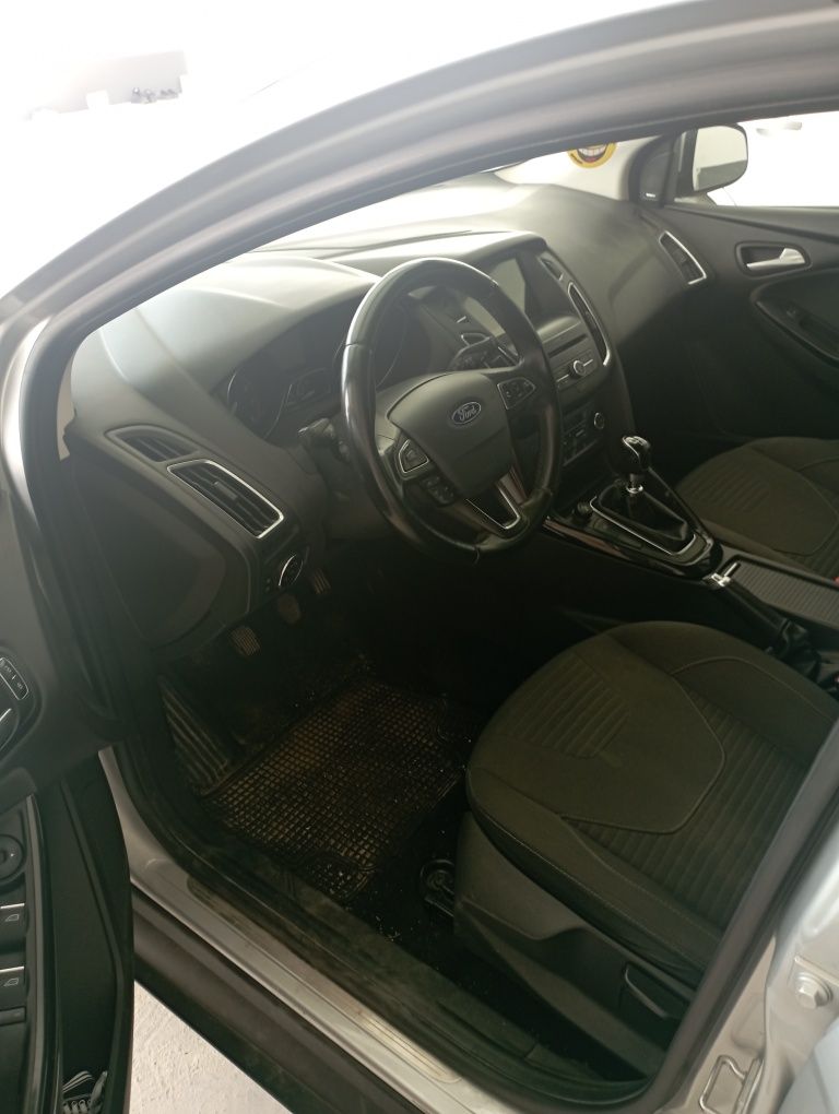 Ford focus 1.0 ecoboost 125 CV titanium