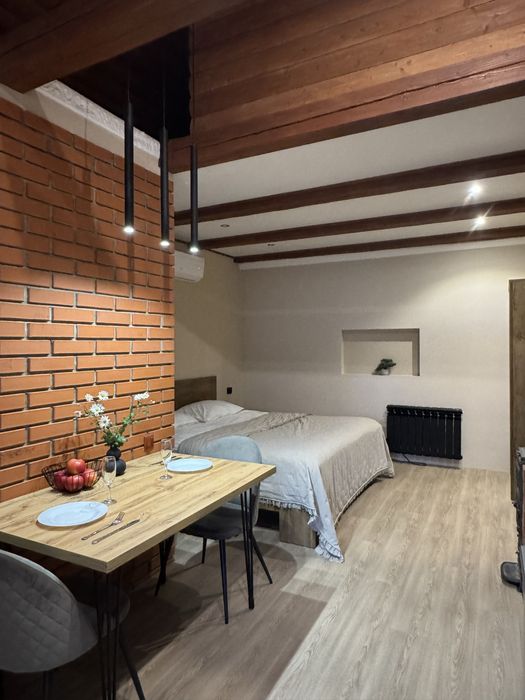 Світло і тепло постійно.Будинок на 2-х з великим ліжком рн ХНУВС тепла