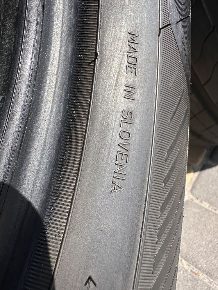 Шины Резина Goodyear EfficientGrip 2 SUV 255/55 R18 109V XL