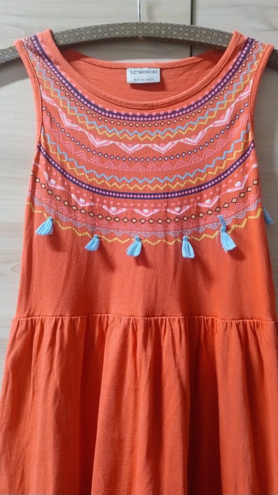 r. 140 - 146 LC waikiki Letnia sukienka z dłuższym tyłem