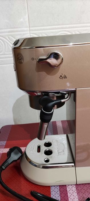 Máquina Delonghi Dedica EC785.BG