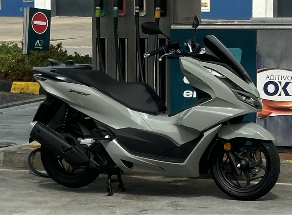 Honda PCX 125 Cinza de 2024