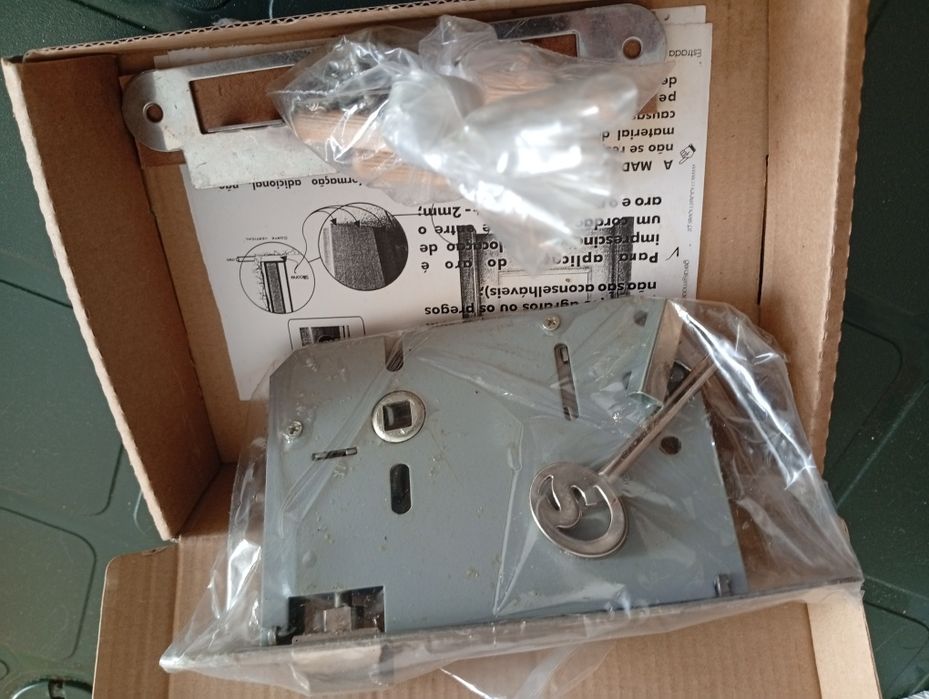 fechadura completa com Puxadores TUPAI em inox