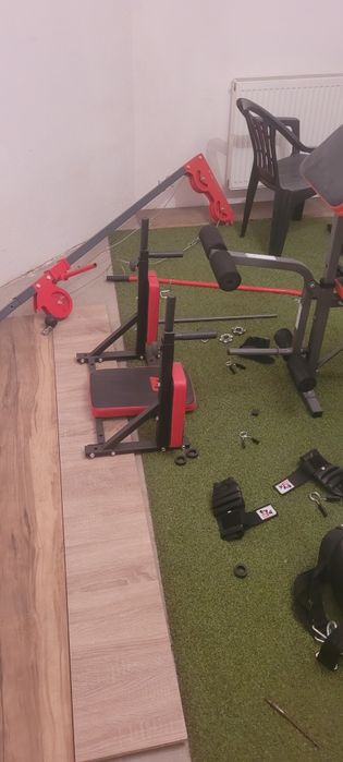 Zestaw na siłownie ciężar ławeczka wielofunkcyjna wyciąg górny i dolny