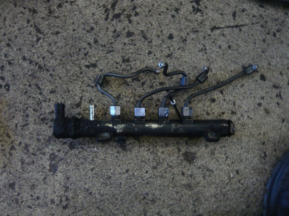 Listwa Wtryskowa 0445214057 Opel Astra H Vectra C