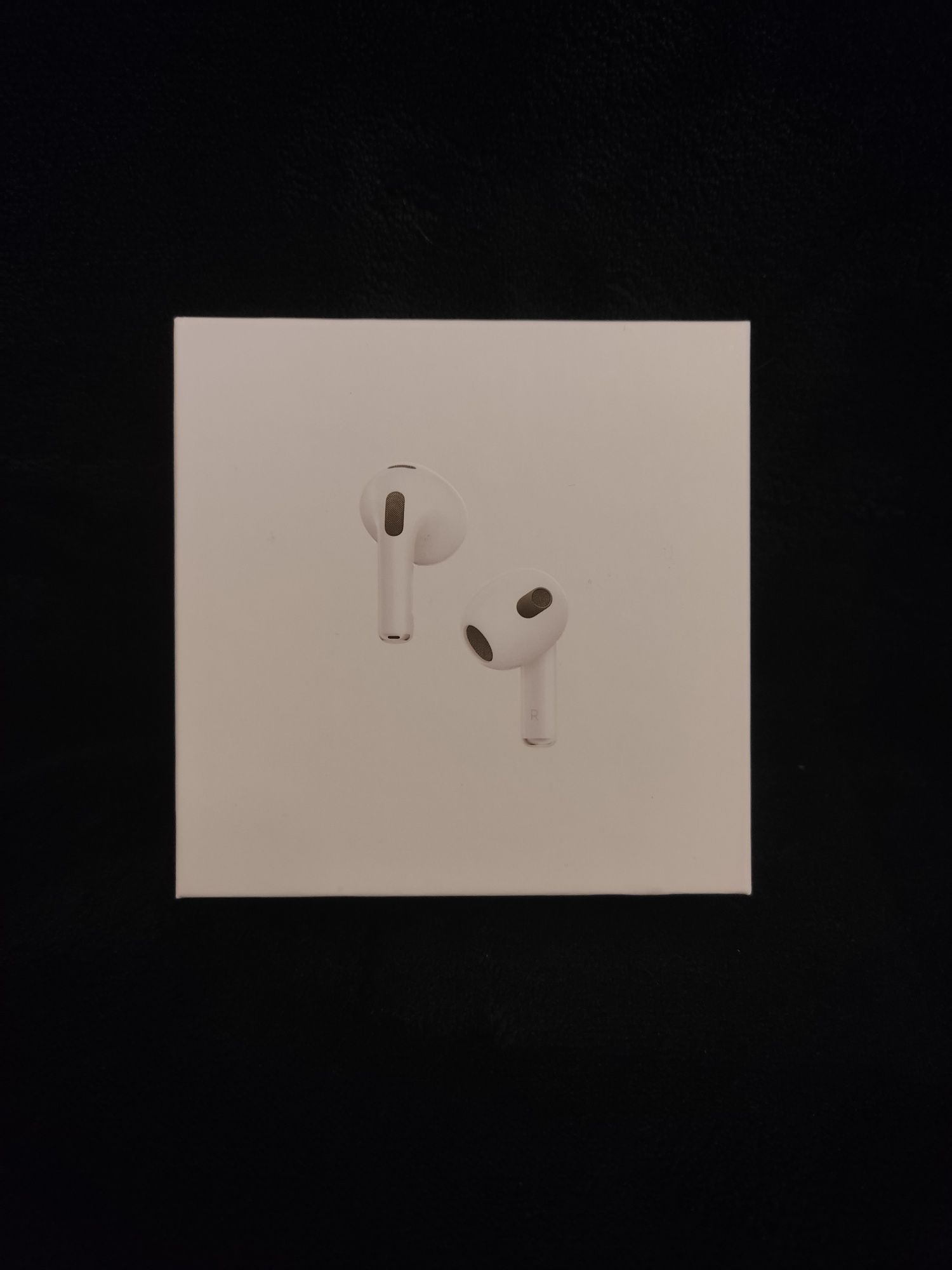 AirPods 3 ( rd generation )