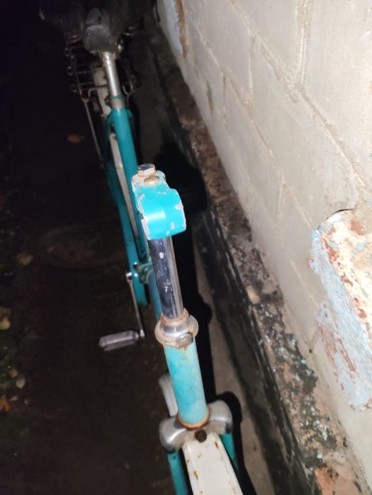 Продам велик салют под ремонт