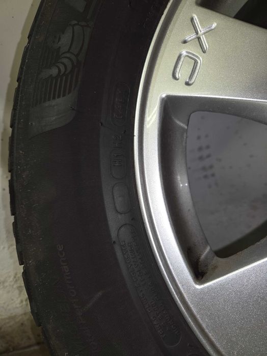 Opony Zimowe Michelin Alpine5 235/65/17 +Felgi Volvo XC60 17"