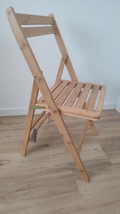 Cadeira dobrável em bambu