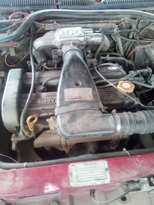 Продам авто форд ескорт 1.6 16