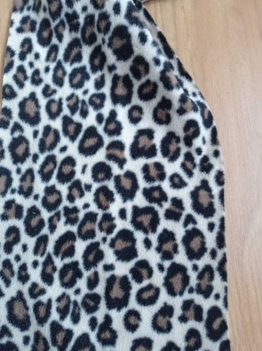 Szalik polarowy w panterkę