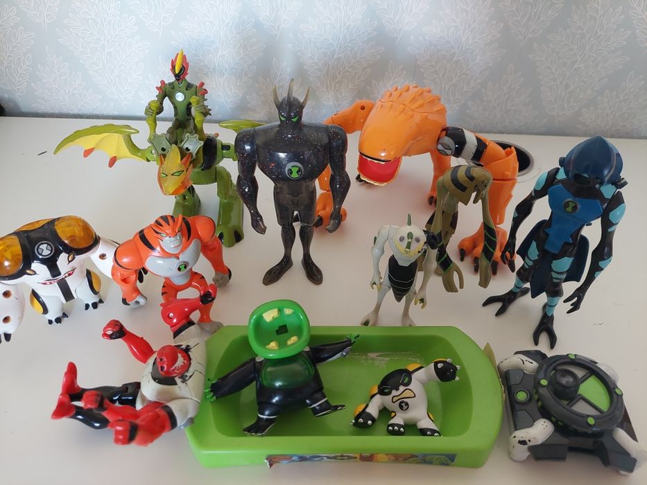 Figurki ben 10 mega zestaw 13 sztuk_100 zł