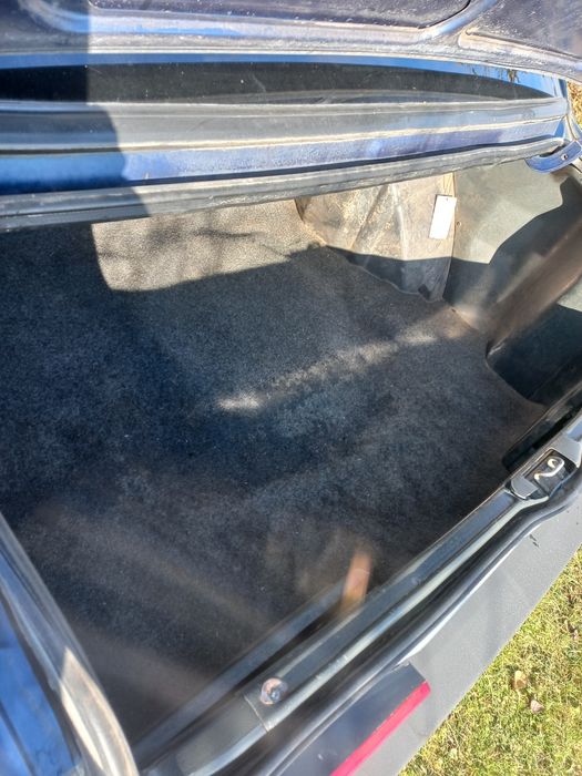 Автомобіль ваз 2199