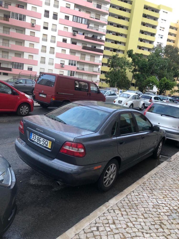 Volvo s40 ano 2001 motor 1600 gasolina / peças ou arranjar